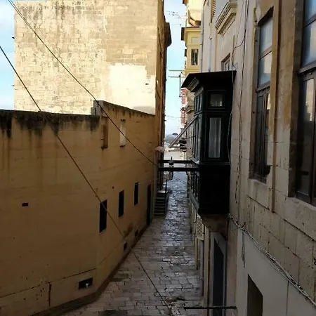 Spacious Studio In Valletta